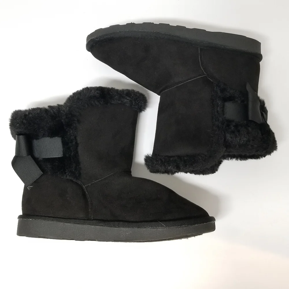 Ocean + Coast Black Faux Fur Mya Boots Kids 3M